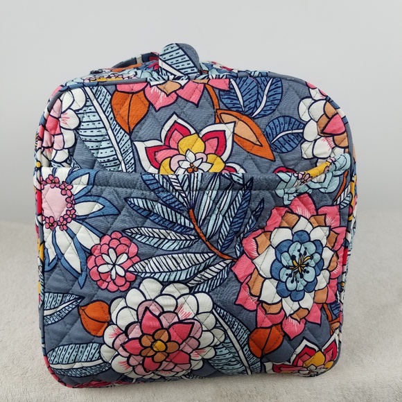 Vera Bradley Large Duffel Bag Tropical Evening NWT - Picture 3 of 6